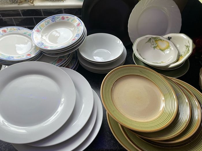 Dishes/plates