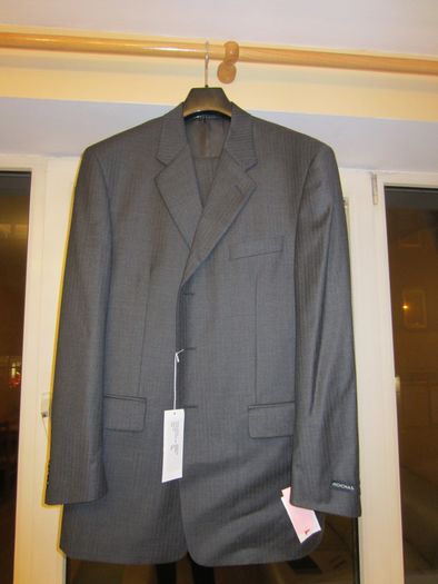 Dark grey Rochas suit - New with labels