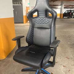 Gaming Office Chair Reclining Adjustable Arms Needs Minor Repair