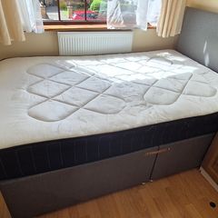 small double bed (3/4)