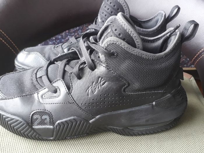 Nike Junior Stay Loyal 23 triple black shoes UK5