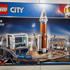Lego City Deep Space Rocket and Launch Control 60228