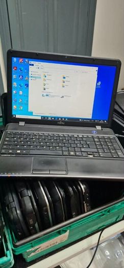 Fujitsu Siemens Lifebook A512