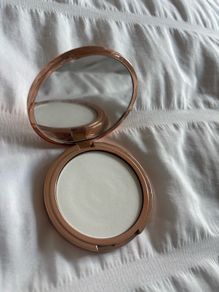 Sculpted by Aimee mineral veil powder