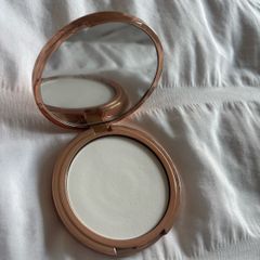 Sculpted by Aimee mineral veil powder