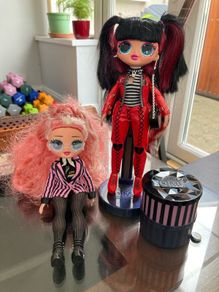 2 OMG dolls