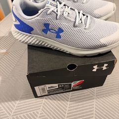 Brand new Mens Under Armor runners for sale