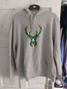 Milwaukee Bucks fanatics hoodie XL