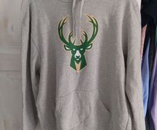 Milwaukee Bucks fanatics hoodie XL