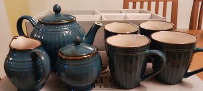 Tea Set Tara Pottery