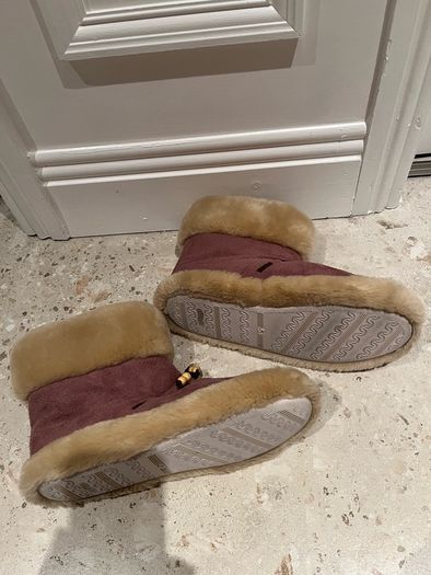 Women's bootie slippers