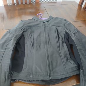 New black ladies leather motorbike jacket