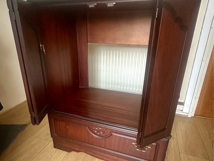 Furniture - TV Stand