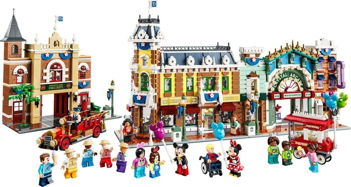 Lego Disney Main Street USA + Free Lego Set