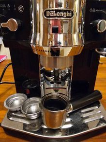 DeLonghi coffee machine x2 units