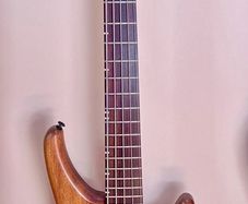 Status 5 String Bass