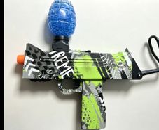 blaster-uzi toy gun