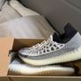 adidas Yeezy 350 Image 2