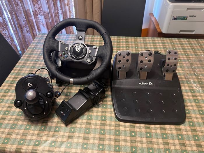 Logitech G920 Racing. In excellent condition