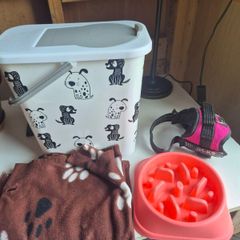 Pet Bundle - Food Container and Harness