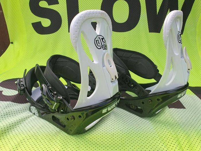 Burton snowboard bindings