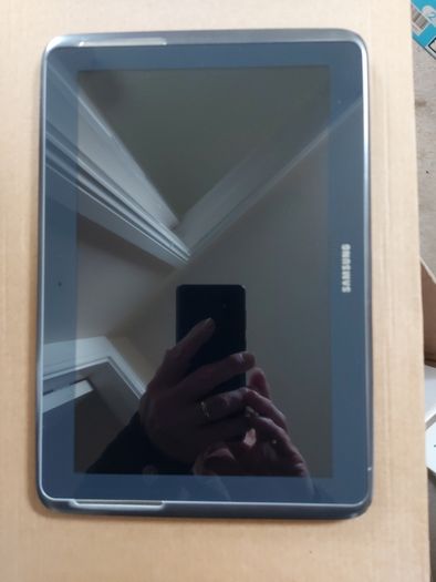 Samsung Galaxy Note 10.1 inch, Model No GT-N8013, 32GB, in excellent condition with lots of family movies for your entertainment