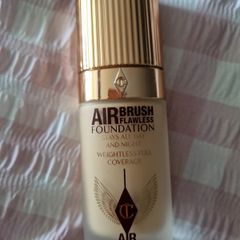 Charlotte Tilbury Airbrush Flawless foundation