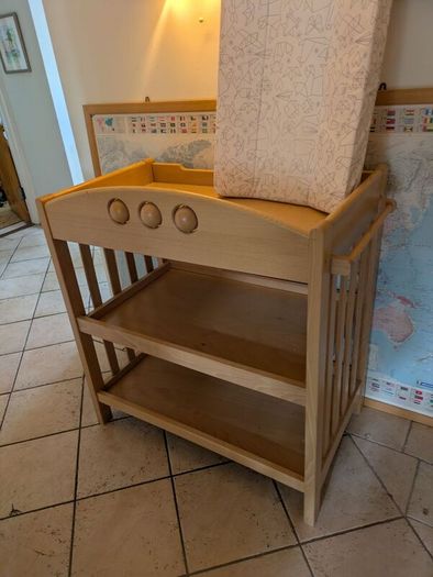 Mamas and Papas changing table