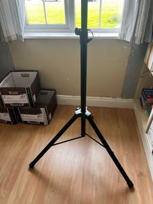 Used Stagg speaker stands / tripods.