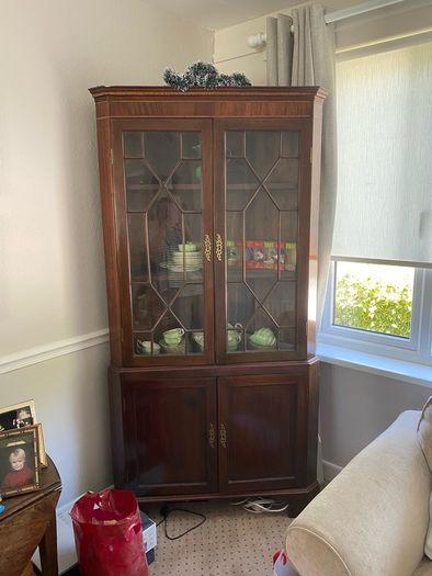 3 cornered Mahogany Unit