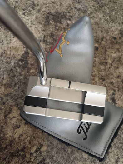 Scotty Cameron Fastback. As New.