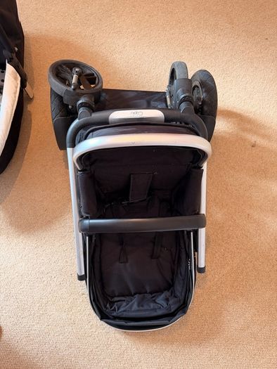 Cuggl 2-in-1 Pushchair & Carrycot Travel System