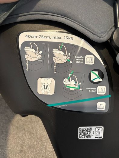 car seat with iso fix