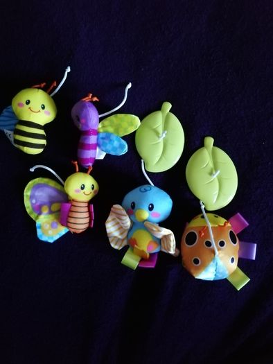 Musical cot toy