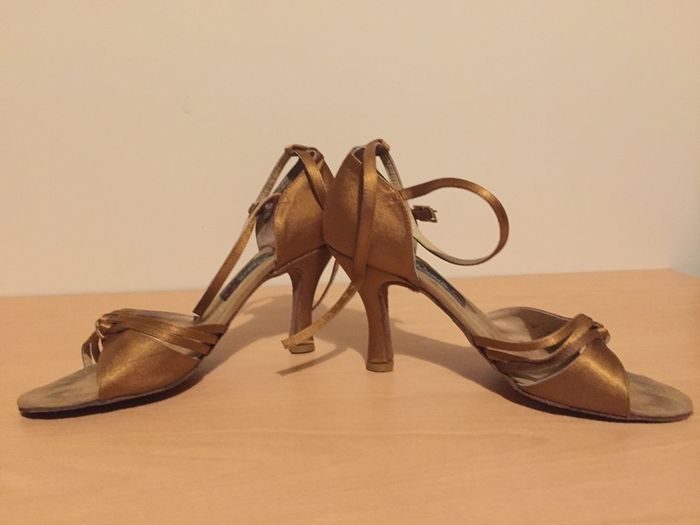 Salsa shoes