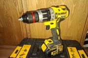 Dewalt drill DCD796 with battery