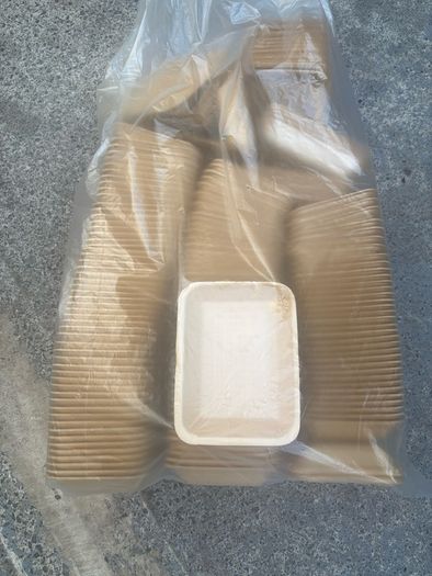 Polystyrene plates