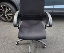 2 office chairs