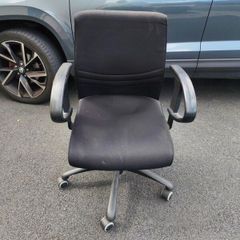2 office chairs