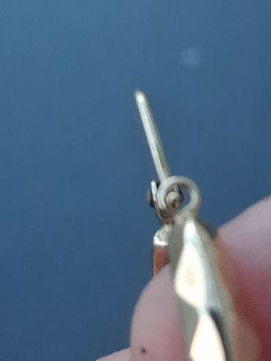 9k Gold hooped Earrings(1.9 grams)