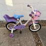 Girls bike with stabilisers Image 3