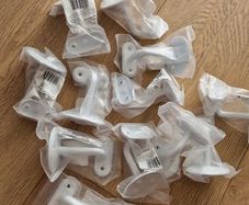 Handrail Brackets x12