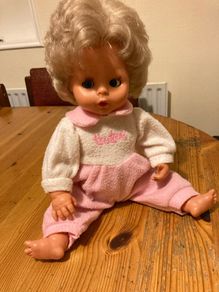 1980's Doll Beautiful face & Hair