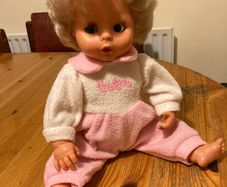 1980's Doll Beautiful face & Hair