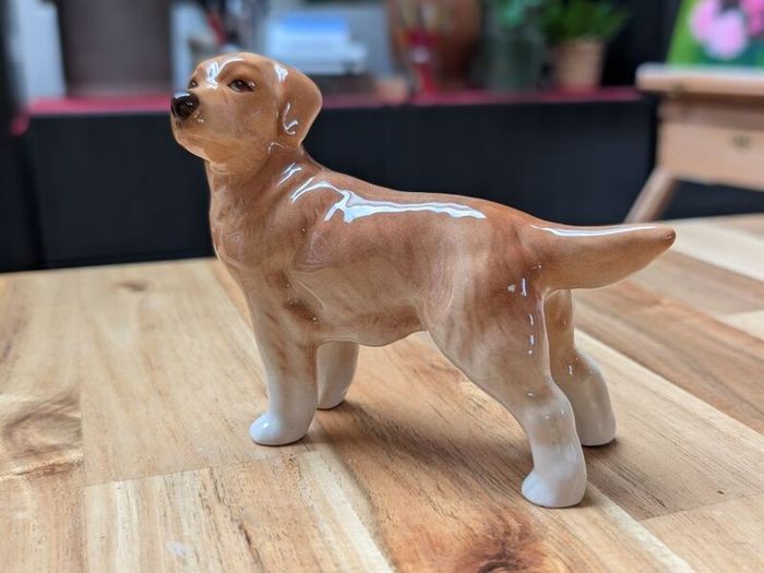 Beswick golden Retriever figurine
