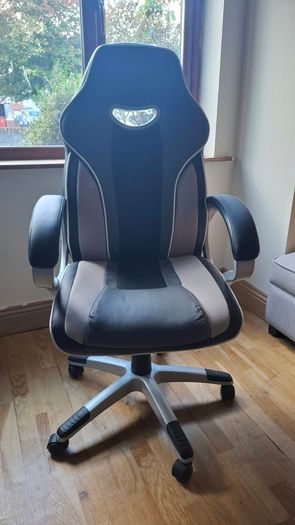 Gaming/Office Chair