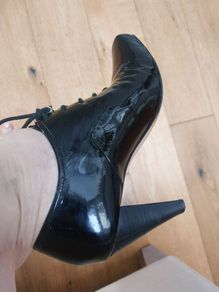 Calvin Kleine patent high