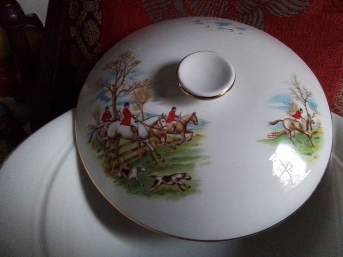 Arklow Tally-Ho Tureen