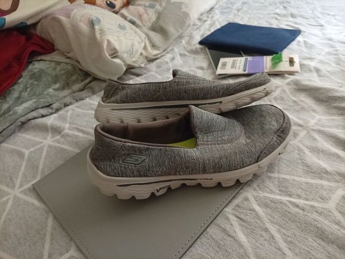 sketchers women