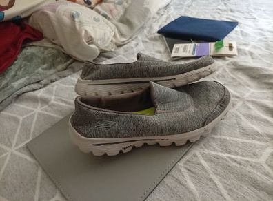 sketchers women
